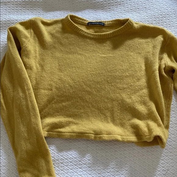 Brandy Melville Yellow Long Sleeve Top - Picture 2 of 3
